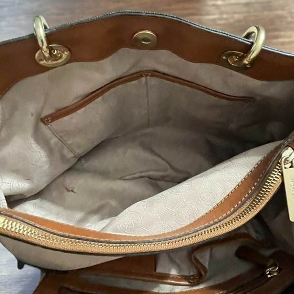 Michael Kors Cynthia Leather Satchel Signature Handbag - Picture 5 of 15